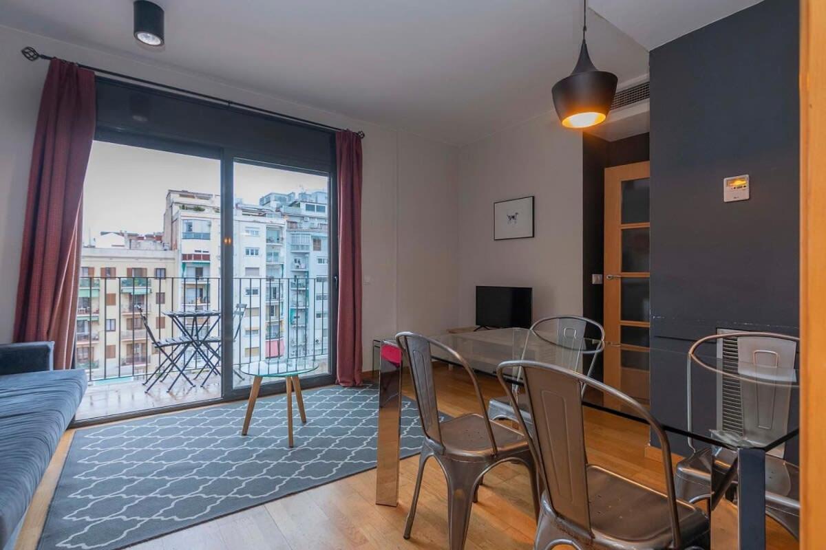 Modern And Bright In Eixample 5-1 Barcelona