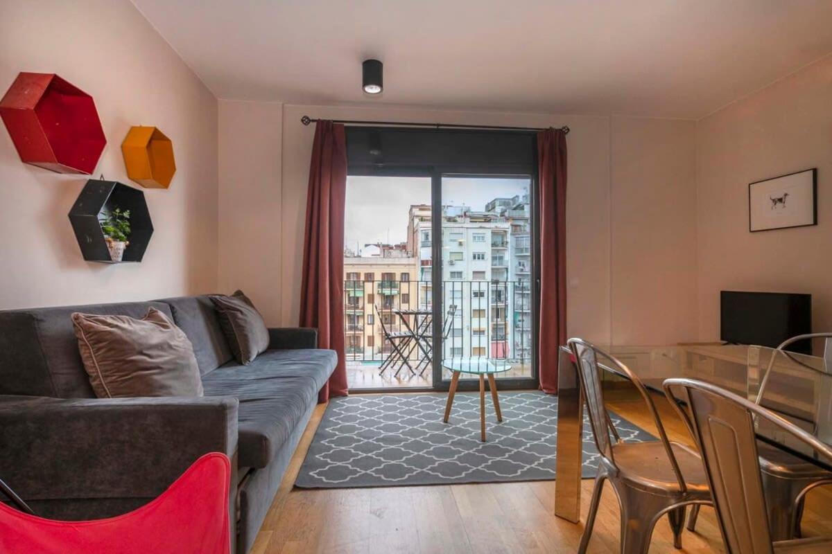 Modern And Bright In Eixample 5-1 Leilighet